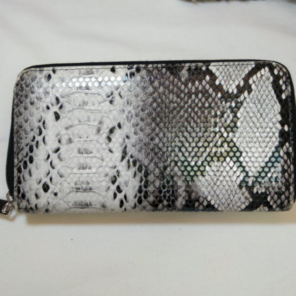Billfold - Picture 3 of 4